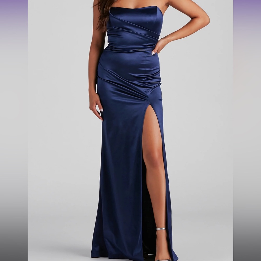 Windsor navy satin dress. New with tags size XS
